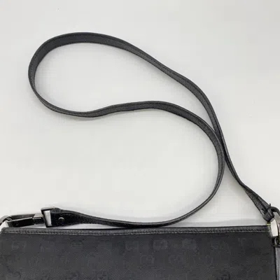 Pre-owned Gucci Black Gg Canvas Shoulder Bag ()