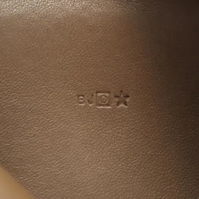 Pre-owned Hermes Beige Togo Leather Long Wallet (bi-fold) () In Sand