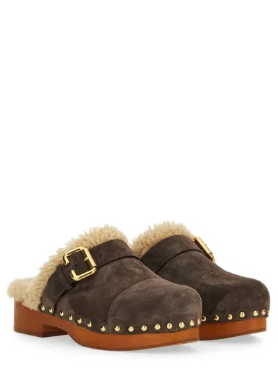Chloé Jeannette Suede & Shearling Clog In Brown