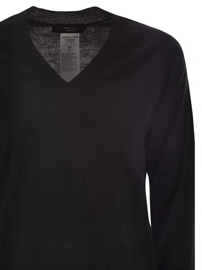 Weekend Max Mara Weekend Maxmara Fiocchi V Neck Jumper In Wool And Cashmere In Black