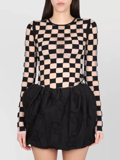 Max Mara Checkered Long Sleeve Fitted Top In Black