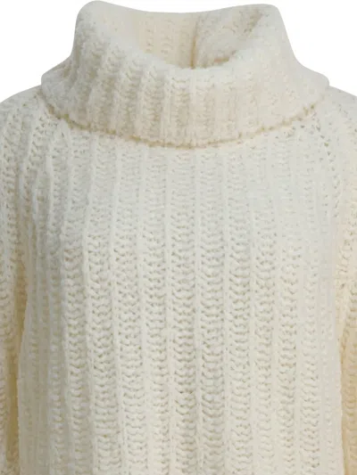 Rakkì Roll-neck Sweater In White