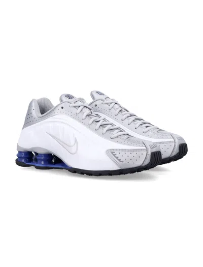 Nike Shox R4 Low-top Trainers In Multi