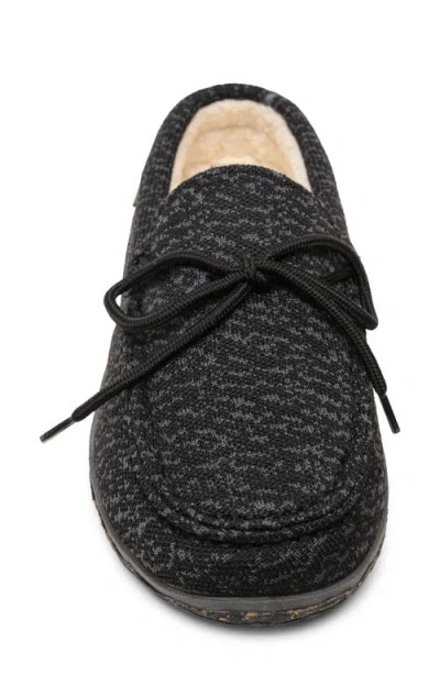 Minnetonka Oak Moccasin Slipper In Black