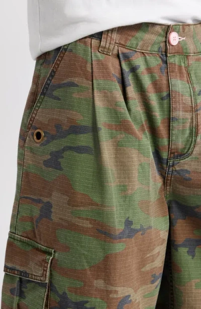 Elwood Baggy Camo Shorts In Multi