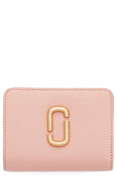 Marc Jacobs The Compact Pebbled Leather Wallet In Pink