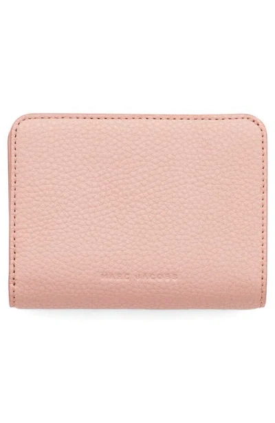 Marc Jacobs The Compact Pebbled Leather Wallet In Pink