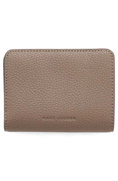 Marc Jacobs The Mini J Marc Compact Wallet In Brown