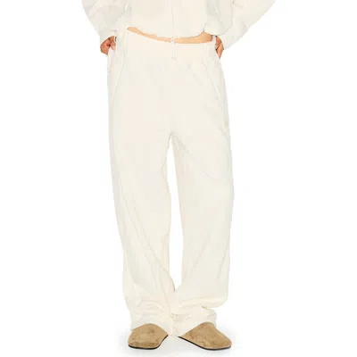 Skims Outdoor Fleece Straight Leg Pants In White