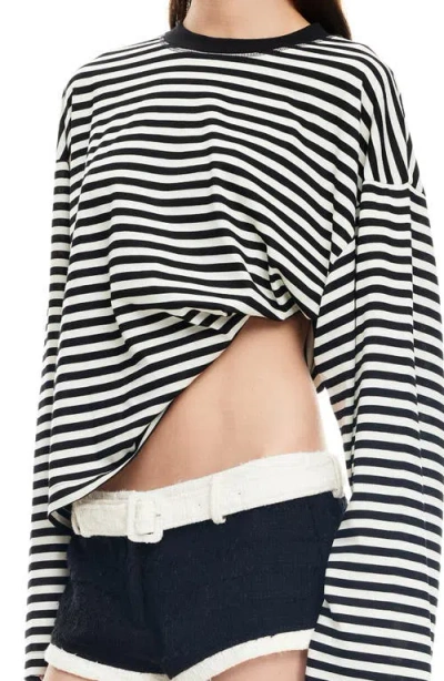 Lioness Women's Bloom Round-neck Long-sleeve Top In Black