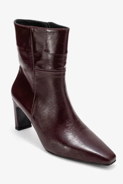 Forever & Always Shoes Kyoto Leather Block Heel Boot In Burgundy