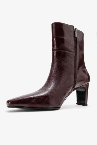 Forever & Always Shoes Kyoto Leather Block Heel Boot In Burgundy