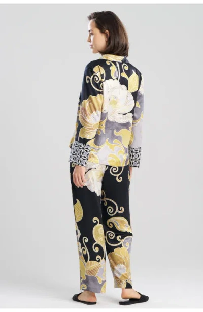 Natori Deco Notch Pj Set In Black