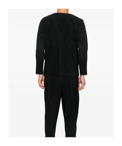 Issey Miyake Long-sleeved Cardigan In Black