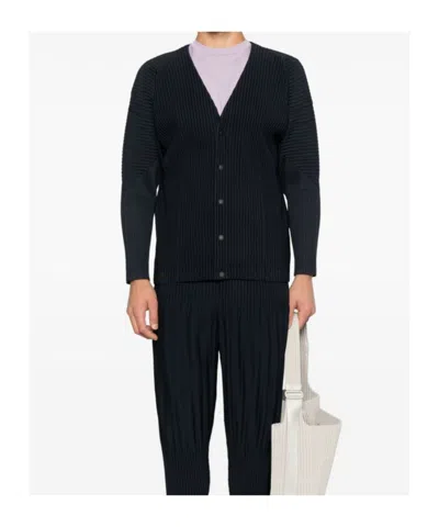Issey Miyake Long-sleeved Cardigan In Black
