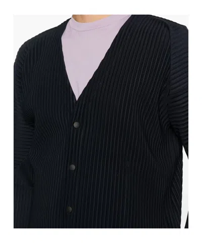 Issey Miyake Long-sleeved Cardigan In Black