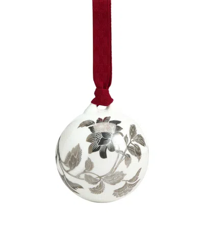 Wedgwood Fine Bone China Silver Tonquin No.1 Bauble In White