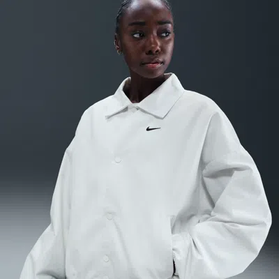 Nike Women's  Sportswear Oversized Woven Jacket In White