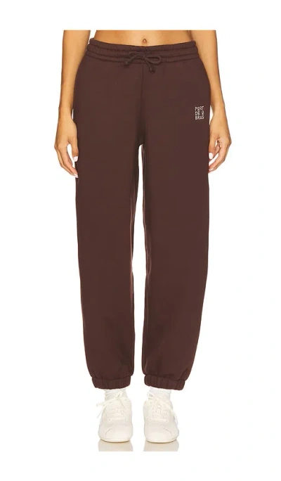 Port De Bras Aya Jogger In Brown