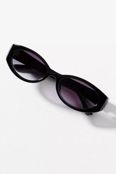 Reality Eyewear Slim Wrapped Oval Sunglasses In Black