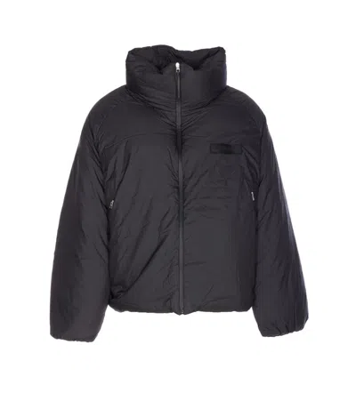 Jacquemus Padded High Neck Quilted Down Jacket In Black