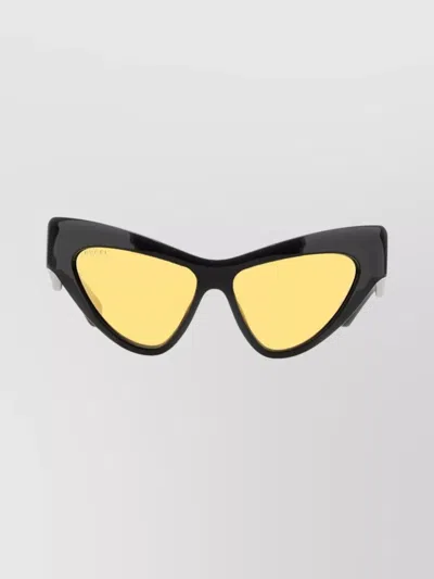Gucci Stylish Cat Eye Sunglasses With Tinted Lenses In Black