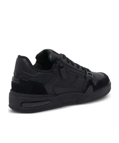 Giuseppe Zanotti Round-toe Low-top Casual Shoes In Black