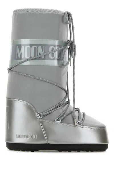 Moon Boot Silver Logo Boots In Silver
