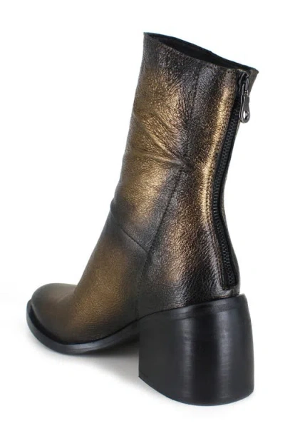 Zigi Block Heel Bootie In Brown