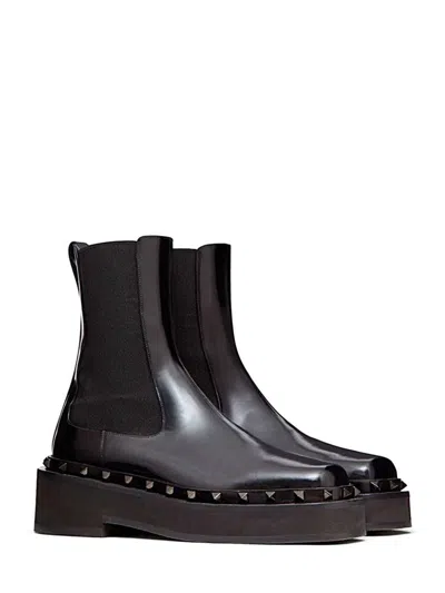 Valentino Garavani Shoes In Black