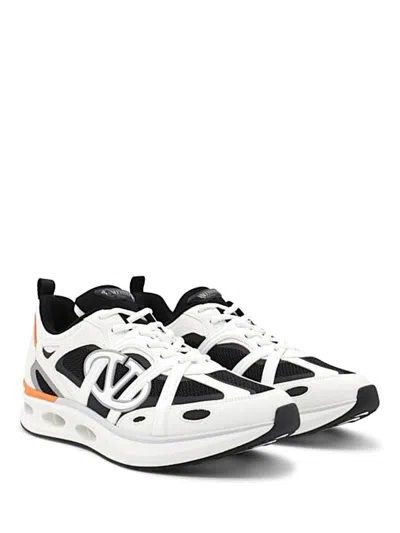 Valentino Garavani Low Top Vlogo Easyjog Sneakers In White