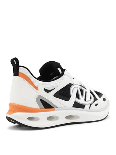 Valentino Garavani Low Top Vlogo Easyjog Sneakers In White