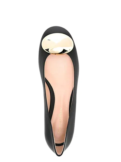 Gianvito Rossi Shoes In Black