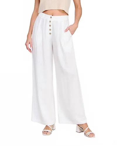 Allie Rose Yacht Cruise Pants In White In White