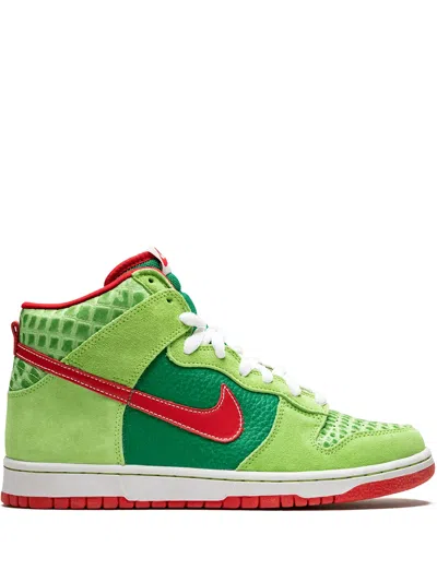 Nike Dunk High Pro Sb Sneakers In Green