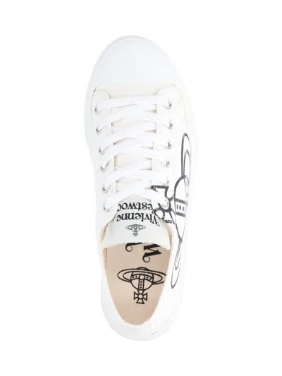 Vivienne Westwood Minimalist White Sneakers With Smooth Silhouette In White