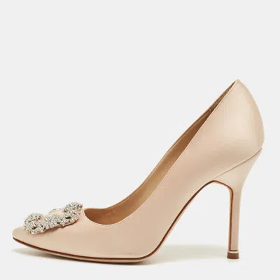 Pre-owned Manolo Blahnik Beige Satin Hangisi Pumps Size 37 In Sand