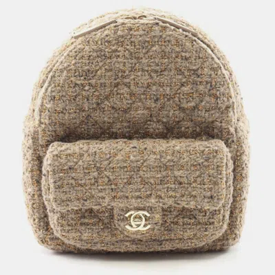 Pre-owned Chanel Matelasse Backpack Fabric Leather Beige In Sand