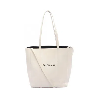Pre-owned Balenciaga White Leather Tote Bag ()