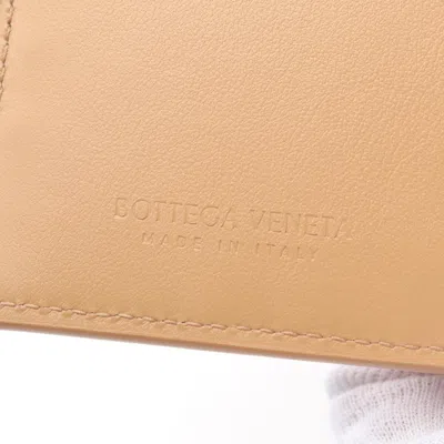 Pre-owned Bottega Veneta Beige Leather Wallet (bi-fold) () In Sand