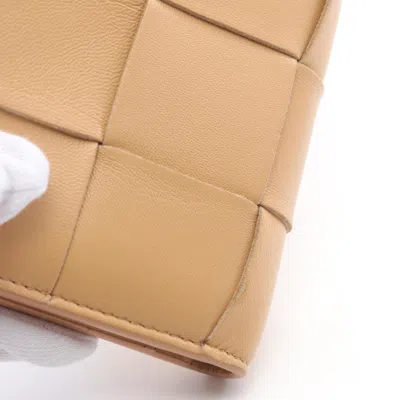 Pre-owned Bottega Veneta Beige Leather Wallet (bi-fold) () In Sand