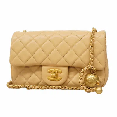 Pre-owned Chanel Beige Leather Shoulder Bag () In Sand
