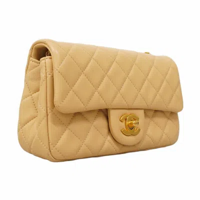 Pre-owned Chanel Beige Leather Shoulder Bag () In Sand