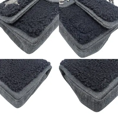 Pre-owned Chanel Black Canvas Shoulder Bag ()