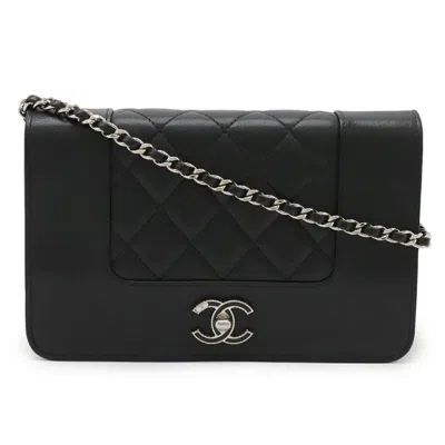 Pre-owned Chanel Black Leather Pochette Shoulder Bag ()