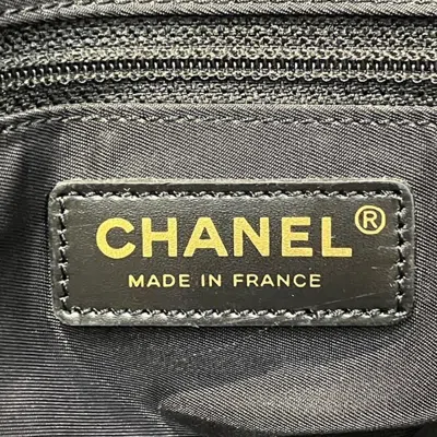 Pre-owned Chanel Black Nylon Shoulder Bag Tote Bag ()