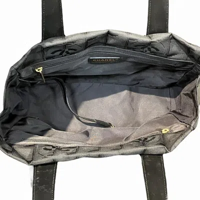 Pre-owned Chanel Black Nylon Shoulder Bag Tote Bag ()