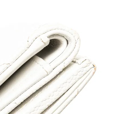 Pre-owned Chanel Matelasse White Grained Calfskin Wallet (tri-fold) ()