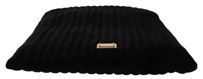 Dolce & Gabbana Black Velvet Quilt Drawstring Logo Plaque Pouch Women's Bag In Black