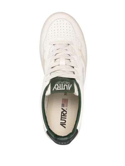 Autry Medalist Leather Sneakers In White